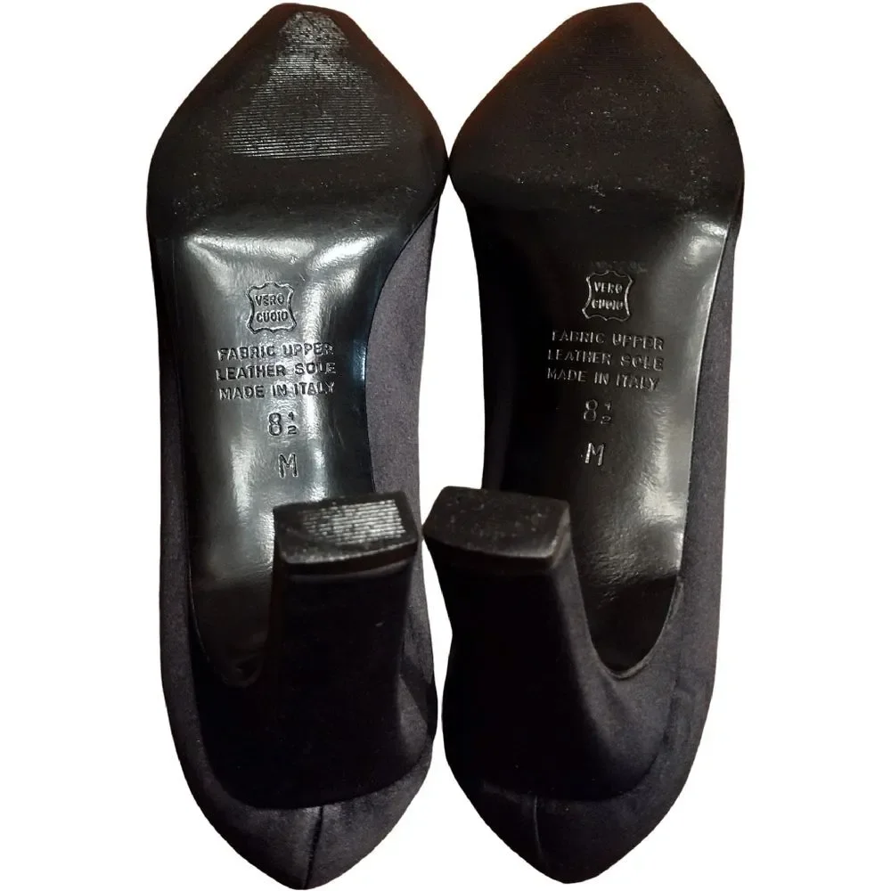 Vintage Talbot's Pointed Toe with Block Heel, Made in Italy, Size 8.5M, Black